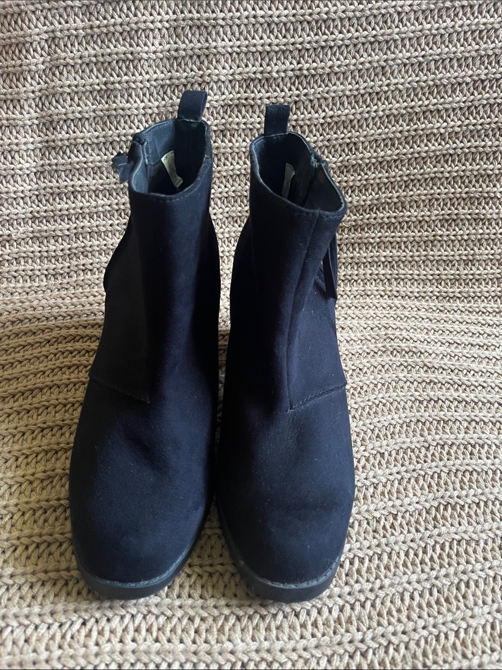 Old Navy Black women’s Ankle Boots